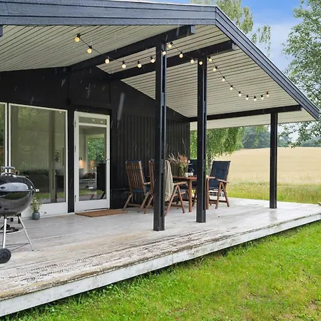 Cosy In Hilly Nature With Beautiful Views, Covered Terrace And Fire Pit In Peaceful Surroundings Close To Sletterhage Lighthouse, The Feriehus Knebel