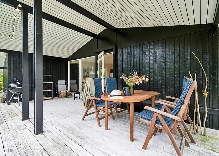 Feriehus Cosy In Hilly Nature With Beautiful Views, Covered Terrace And Fire Pit In Peaceful Surroundings Close To Sletterhage Lighthouse, The *